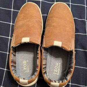 Men’s size 11 M Izod loafers